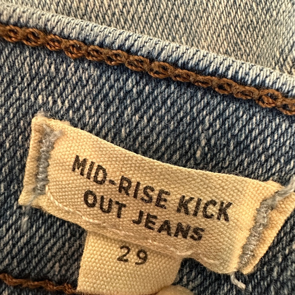Madewell Mid-Rise Kick Out Jeans – Size 29 – Excellent Used Condition - Picture 6 of 11